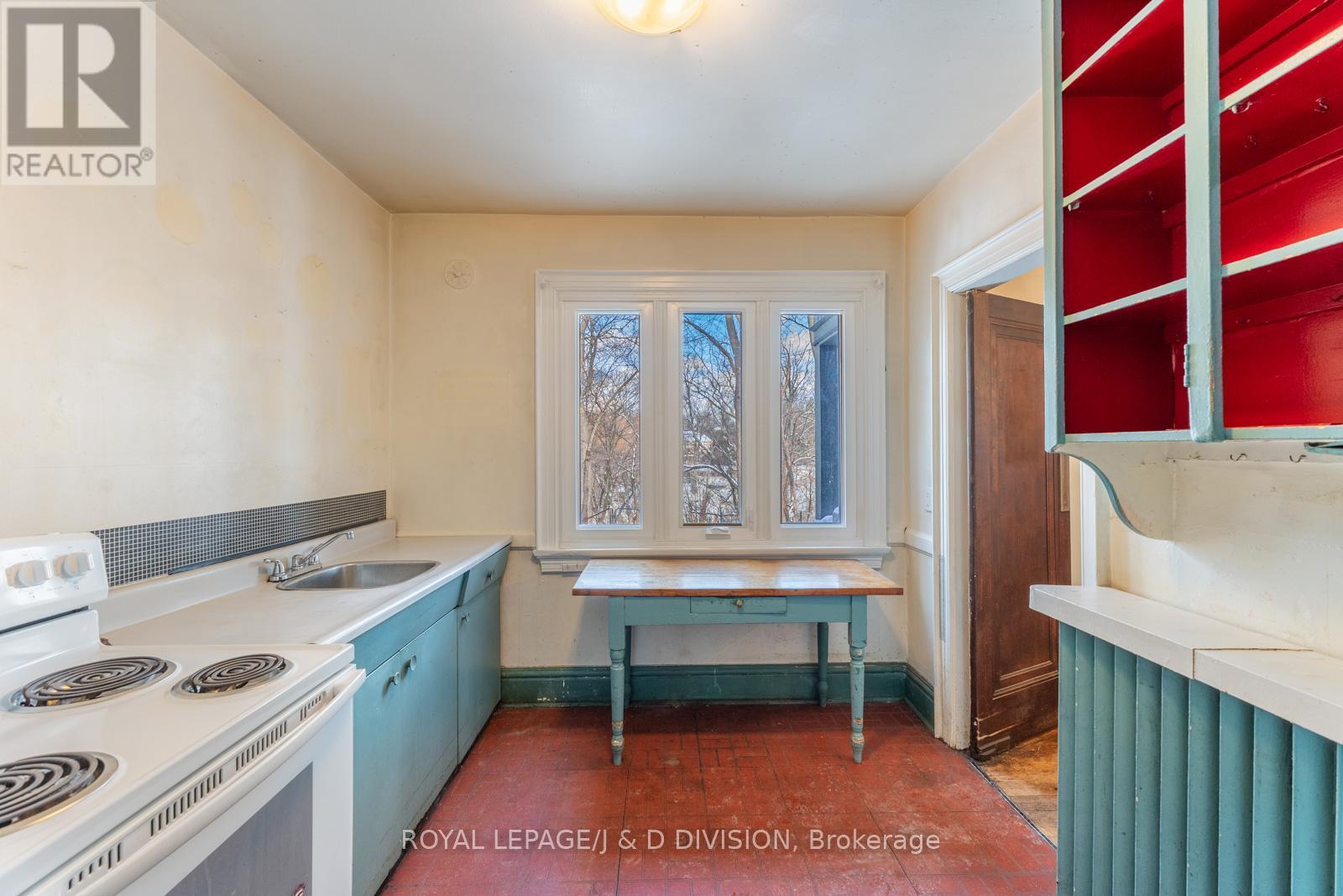 












64 HEATHDALE ROAD

,
Toronto,




Ontario
M6C1M8

