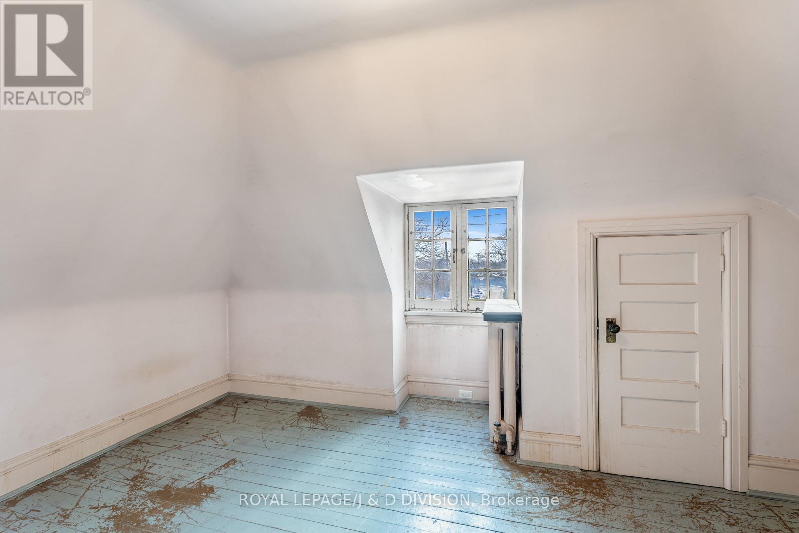 












64 HEATHDALE ROAD

,
Toronto,




Ontario
M6C1M8

