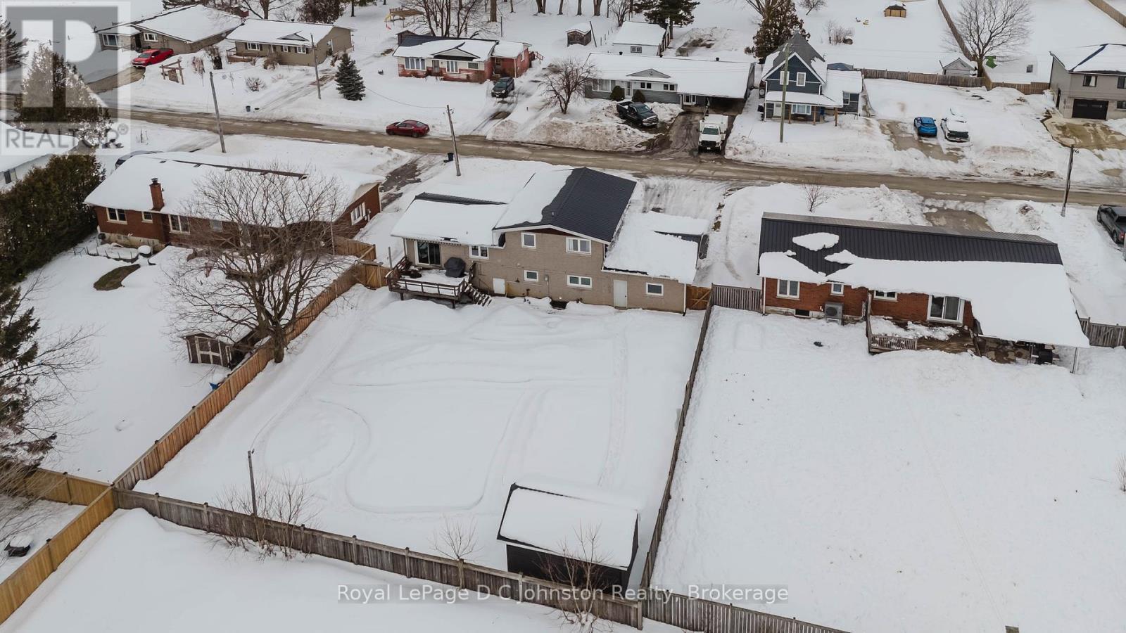 












33 ALICE STREET

,
South Bruce Peninsula,




Ontario
N0H1A0

