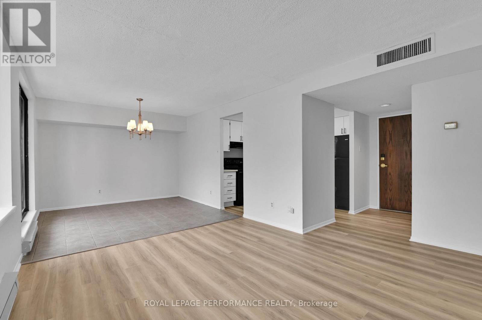 












1701 - 470 LAURIER AVENUE W

,
Ottawa,




Ontario
K1R7W9

