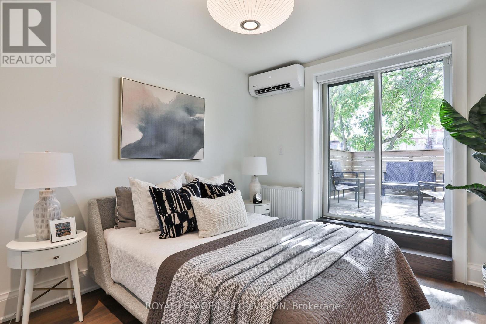 












69 SULLIVAN STREET

,
Toronto,




Ontario
M5T1C2

