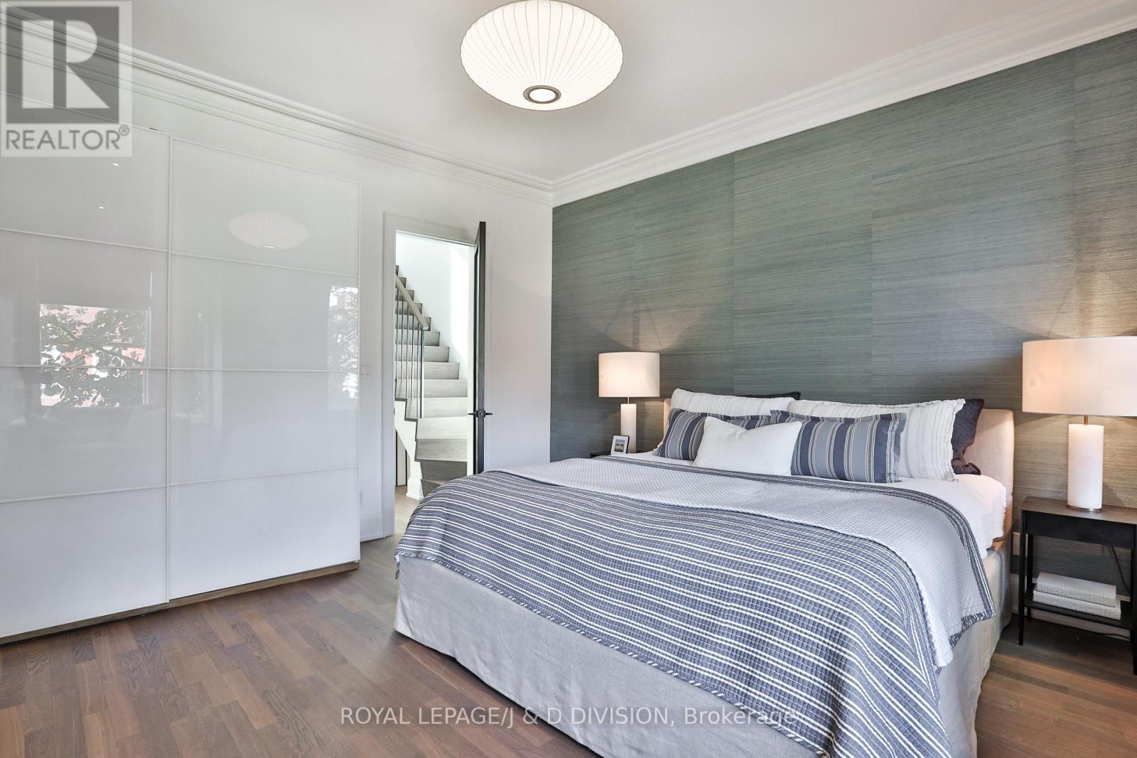 












69 SULLIVAN STREET

,
Toronto,




Ontario
M5T1C2

