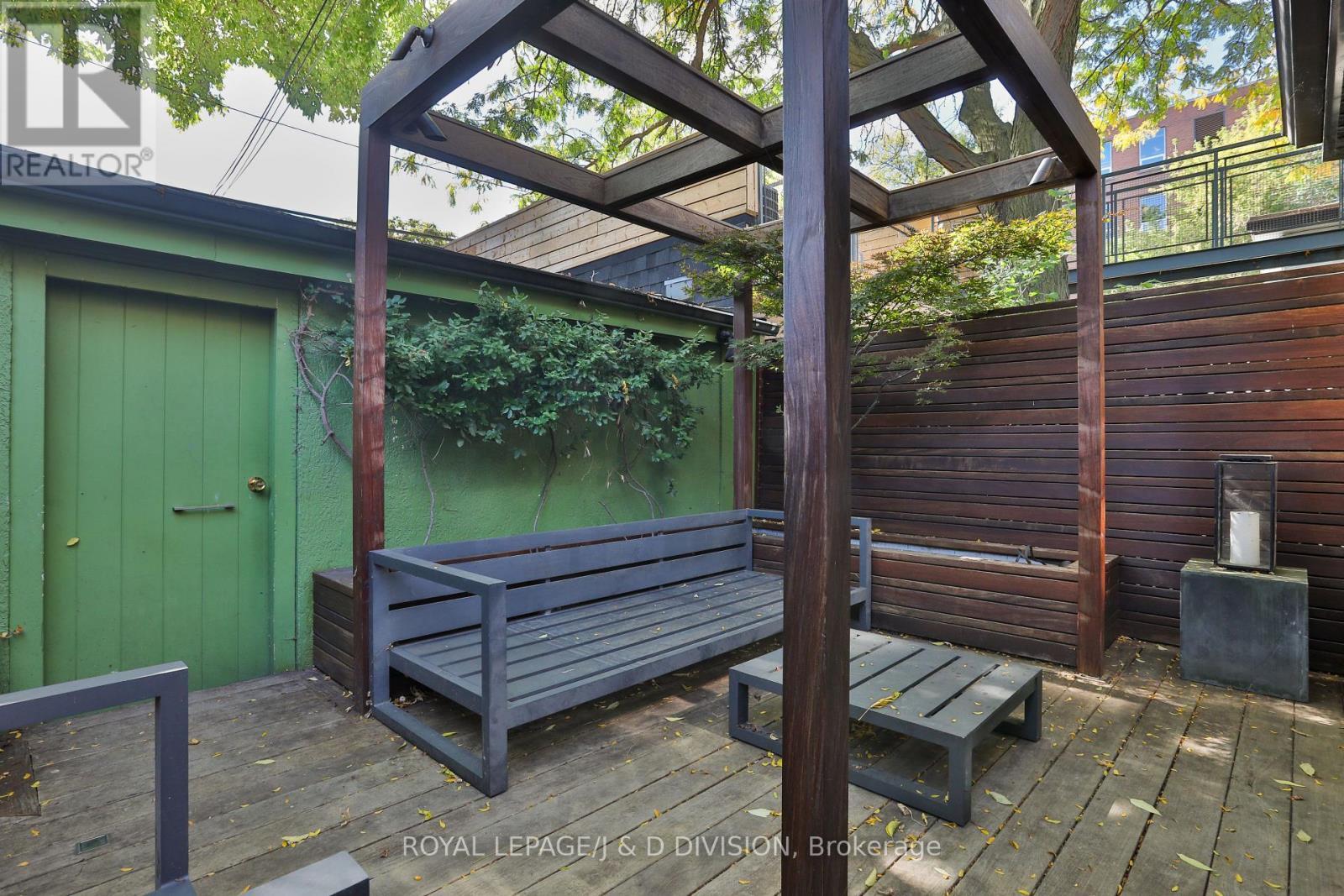 












69 SULLIVAN STREET

,
Toronto,




Ontario
M5T1C2

