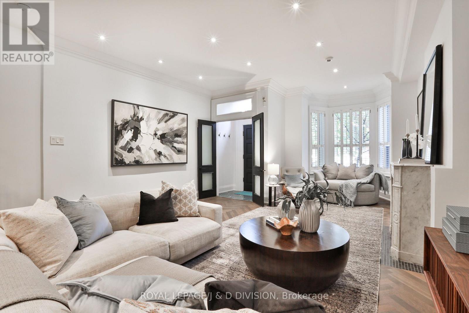 












69 SULLIVAN STREET

,
Toronto,




Ontario
M5T1C2

