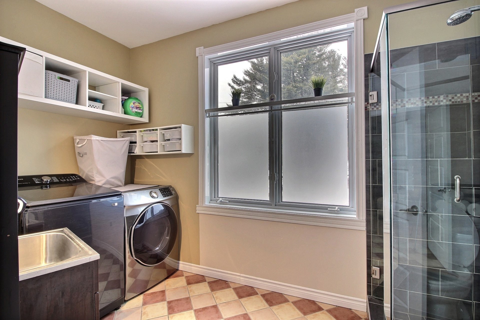 









1800


Route 337

,
Sainte-Julienne,




QC
J0K2T0

