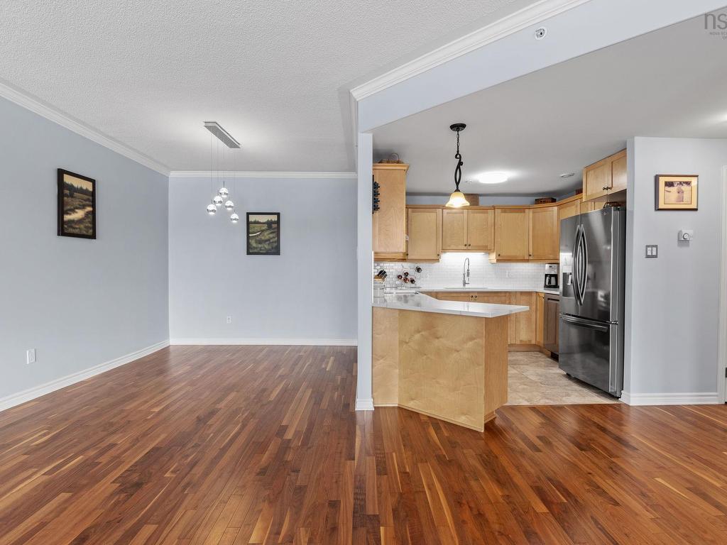 












306 77 Russell Lake

,
Dartmouth,




NS
B2W 6R8

