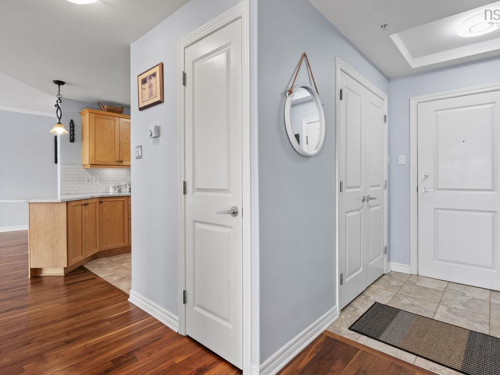 












306 77 Russell Lake

,
Dartmouth,




NS
B2W 6R8

