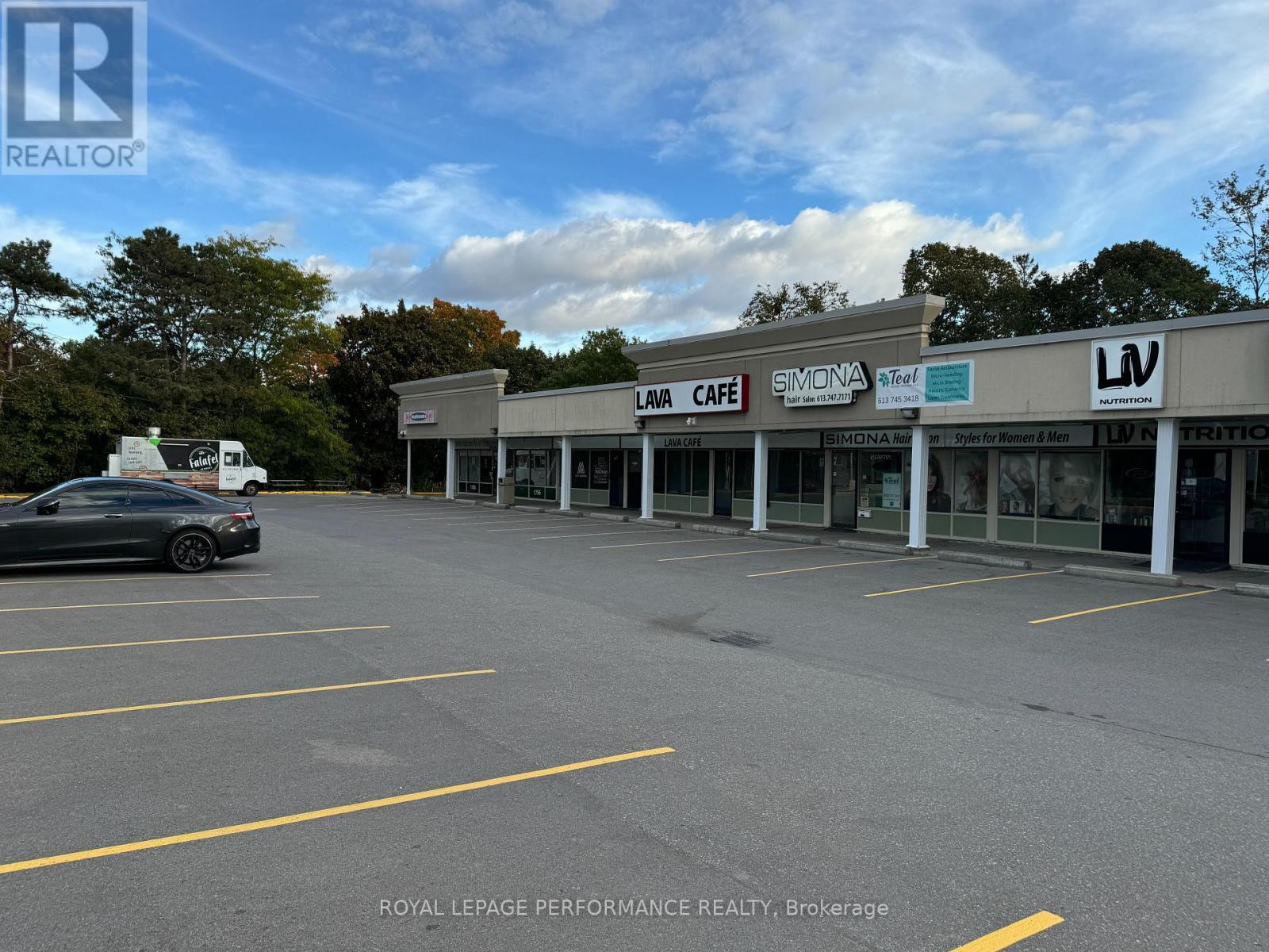 












1752 MONTREAL ROAD

,
Ottawa,




Ontario
K1J6N3

