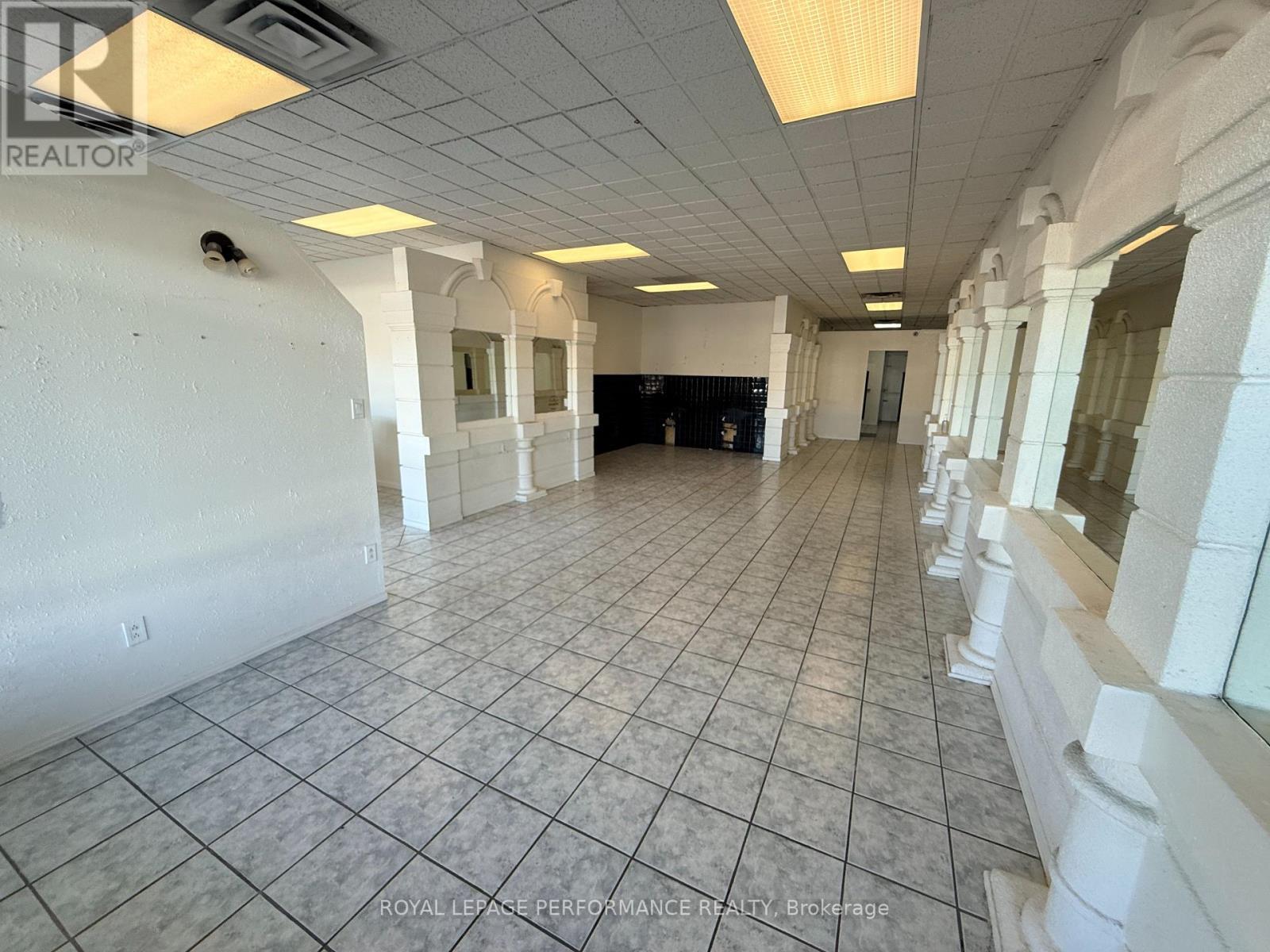 












1752 MONTREAL ROAD

,
Ottawa,




Ontario
K1J6N3

