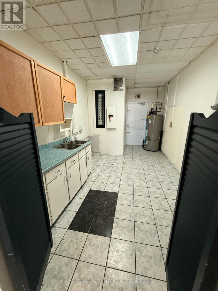 












1752 MONTREAL ROAD

,
Ottawa,




Ontario
K1J6N3

