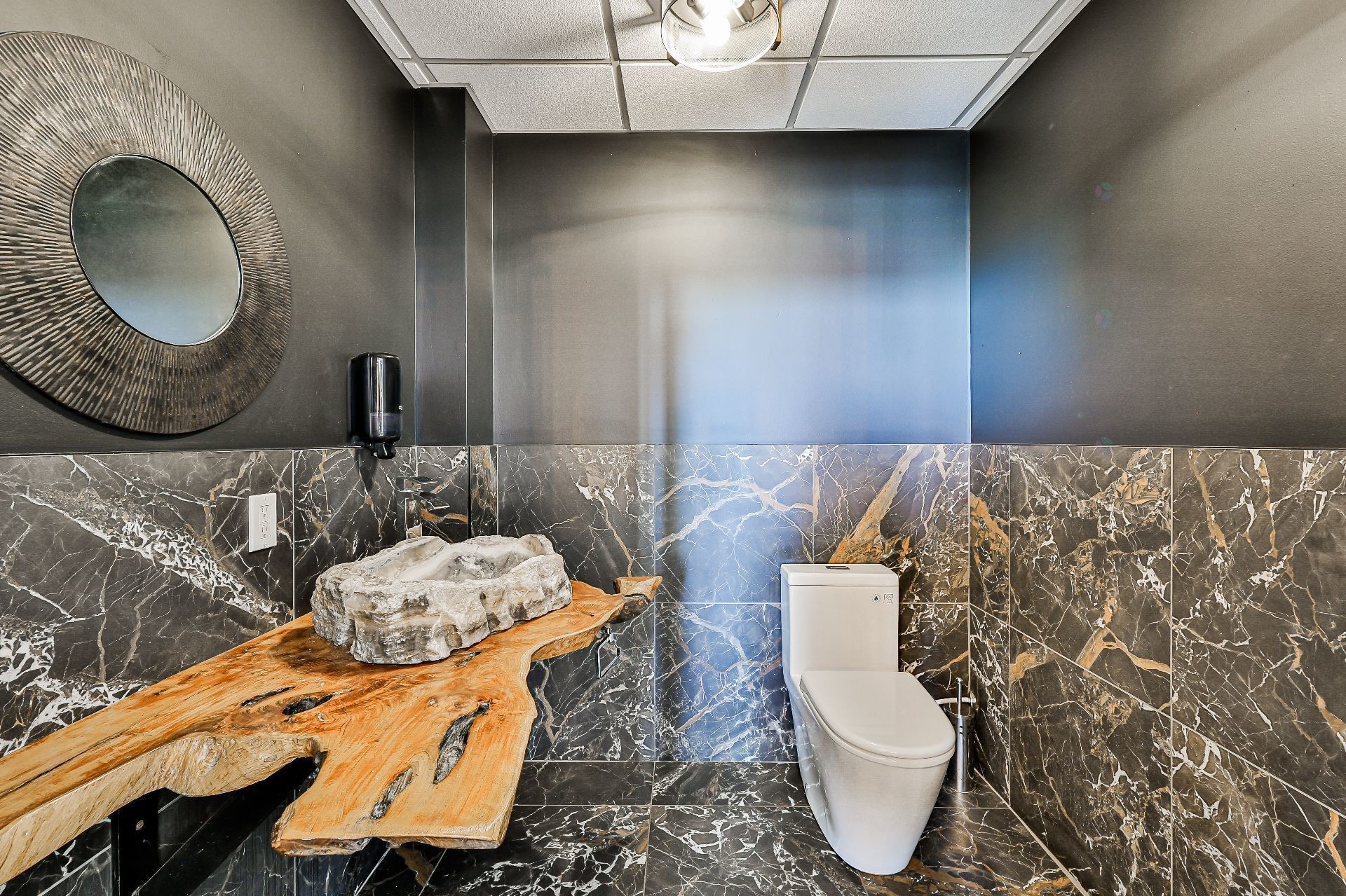 









1724


Ch. Gascon

,
Terrebonne (Terrebonne),




QC
J6X3A4

