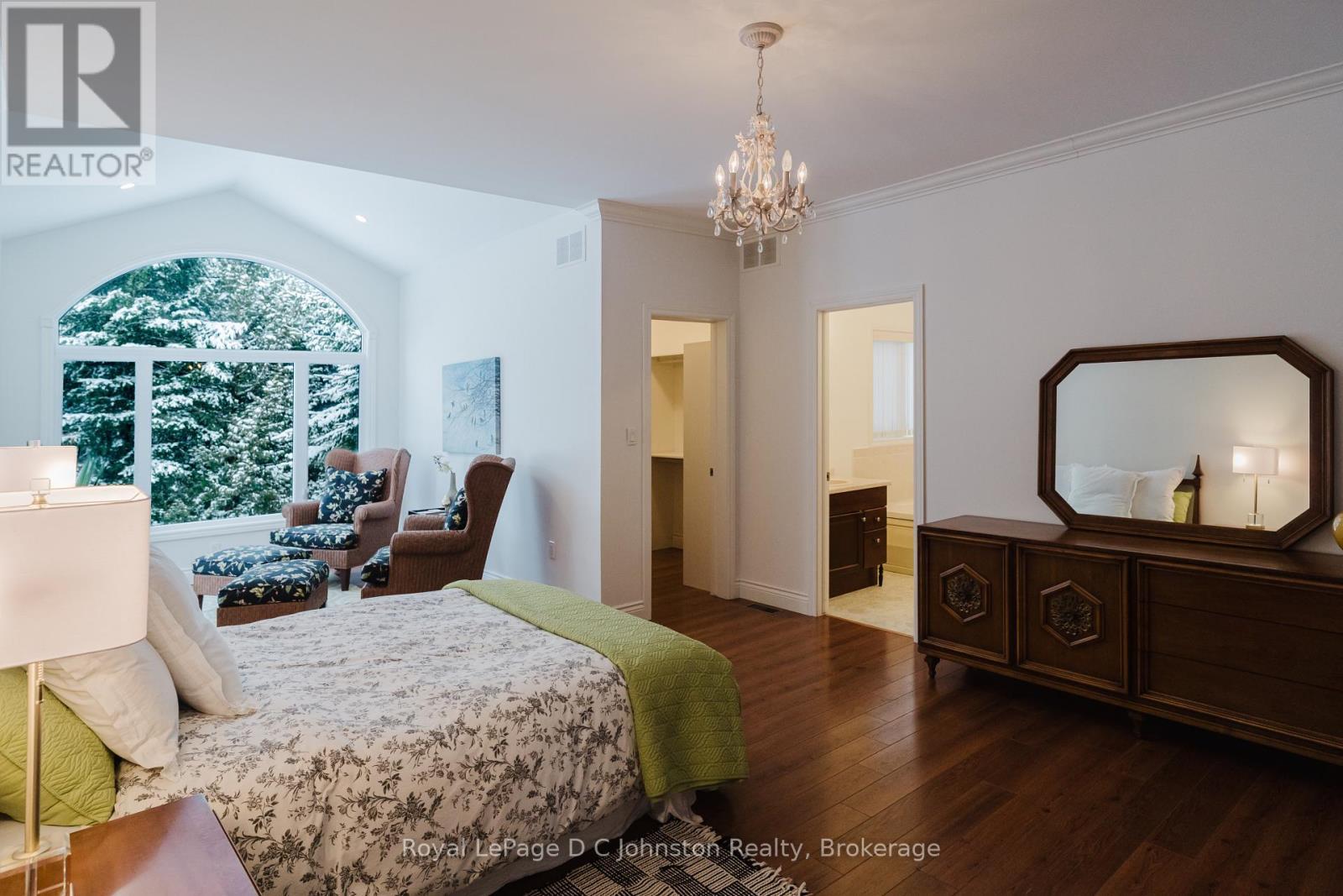 












60 MIRAMICHI BAY ROAD

,
Saugeen Shores,




Ontario
N0H2C6

