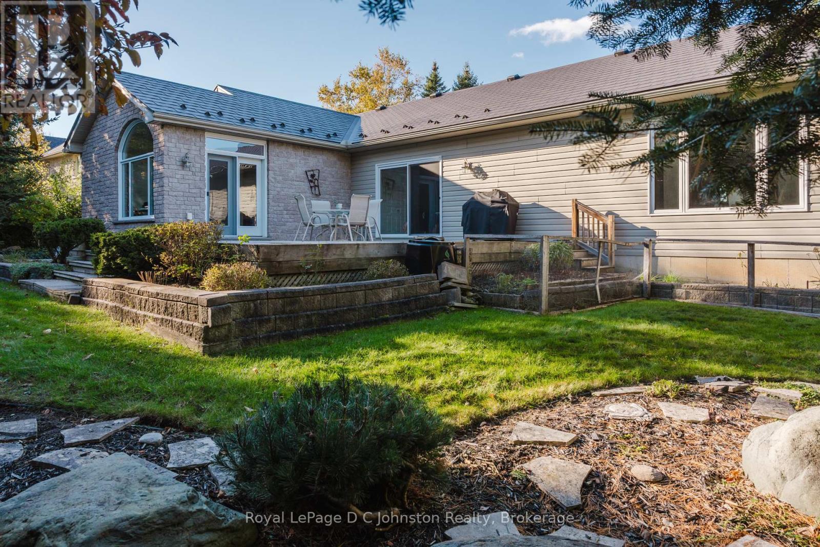 












60 MIRAMICHI BAY ROAD

,
Saugeen Shores,




Ontario
N0H2C6

