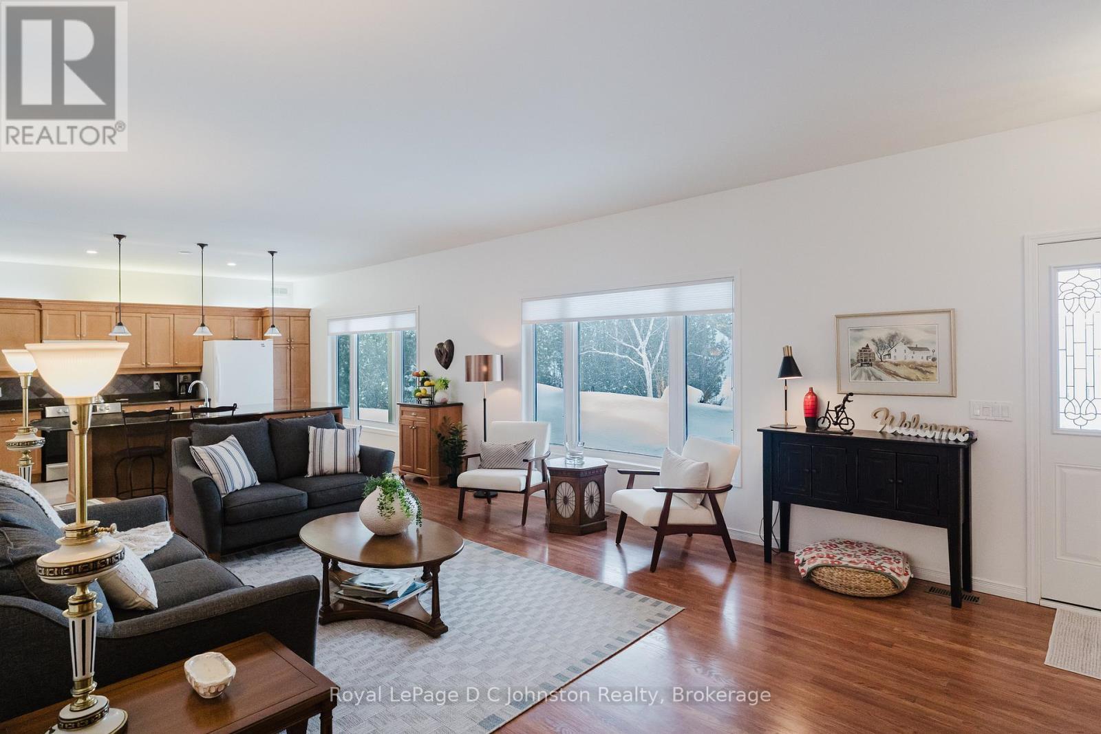 












60 MIRAMICHI BAY ROAD

,
Saugeen Shores,




Ontario
N0H2C6

