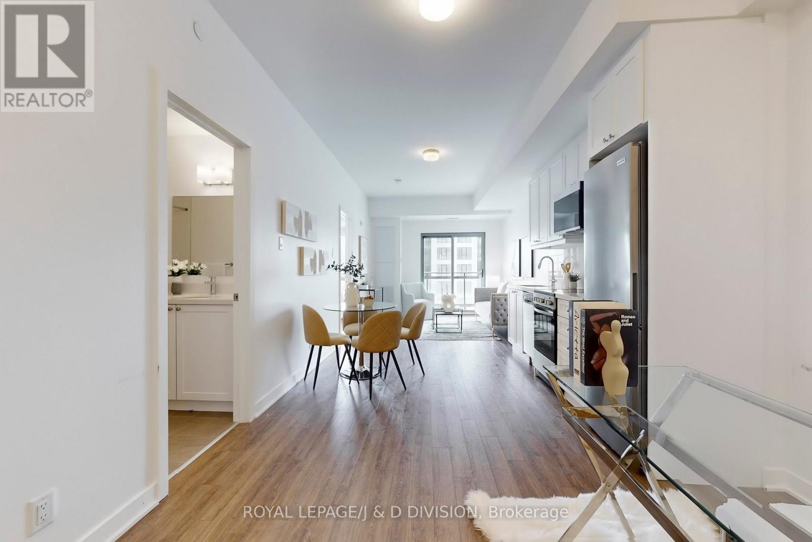 












411 - 55 CLARINGTON BOULEVARD

,
Clarington,




Ontario
L1C7J4

