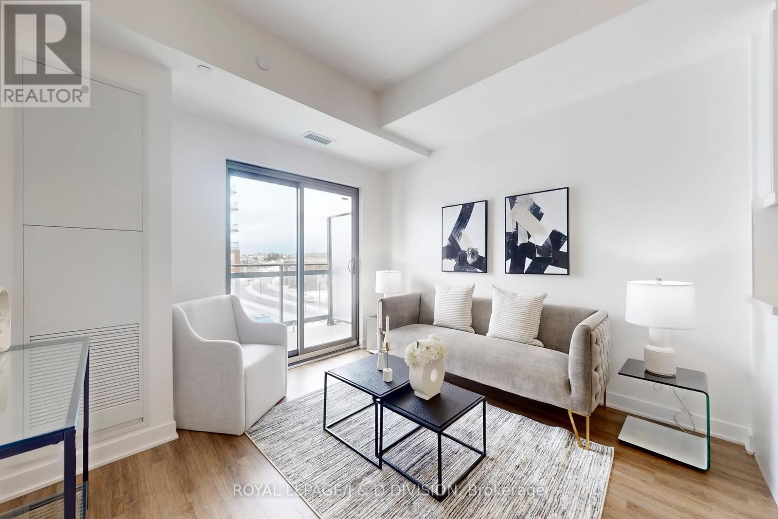 












411 - 55 CLARINGTON BOULEVARD

,
Clarington,




Ontario
L1C7J4

