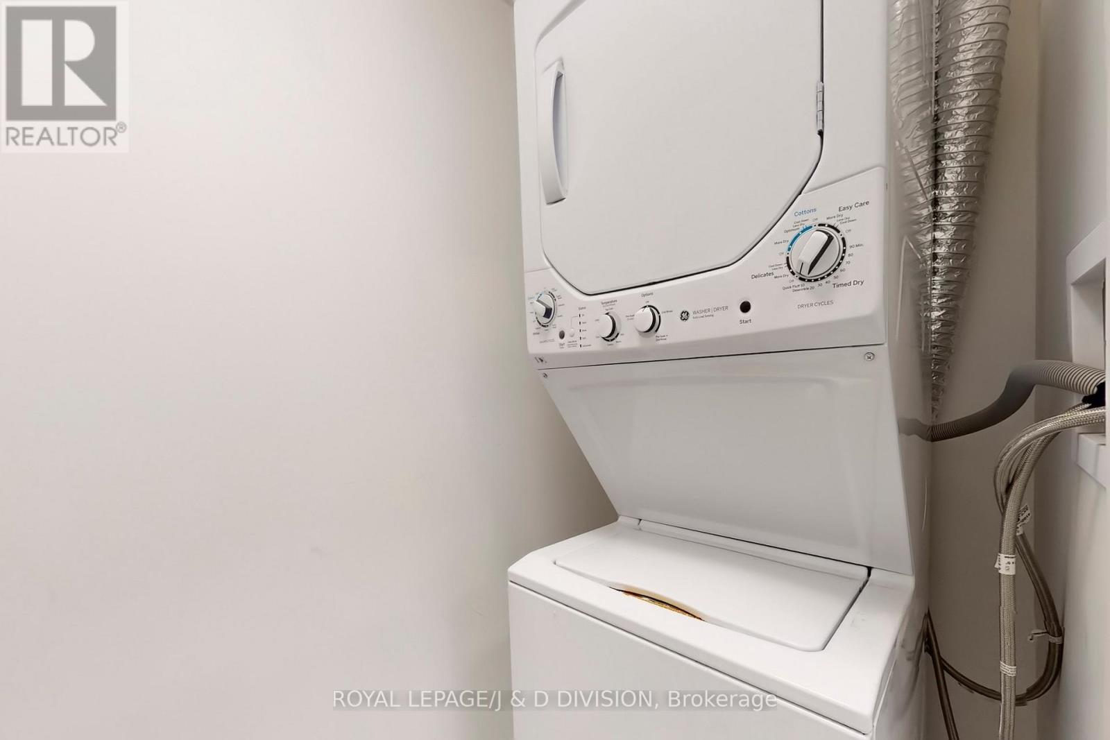 












411 - 55 CLARINGTON BOULEVARD

,
Clarington,




Ontario
L1C7J4

