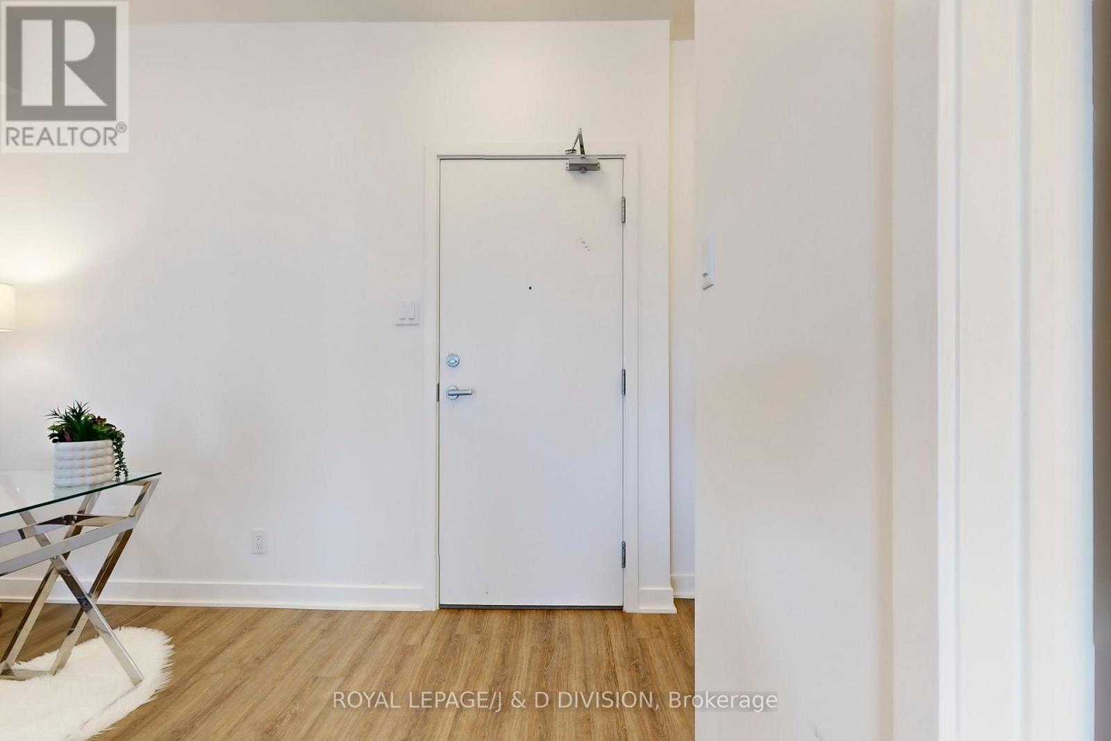 












411 - 55 CLARINGTON BOULEVARD

,
Clarington,




Ontario
L1C7J4

