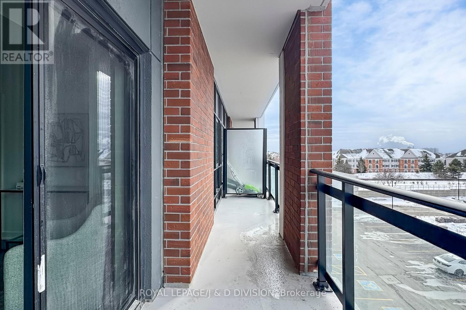 












411 - 55 CLARINGTON BOULEVARD

,
Clarington,




Ontario
L1C7J4

