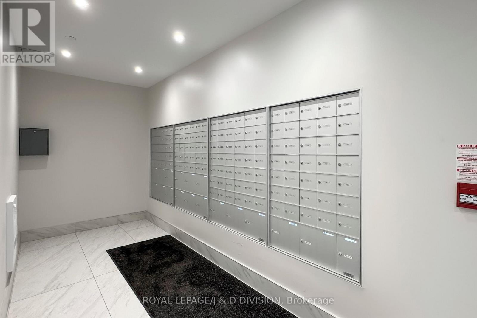 












411 - 55 CLARINGTON BOULEVARD

,
Clarington,




Ontario
L1C7J4

