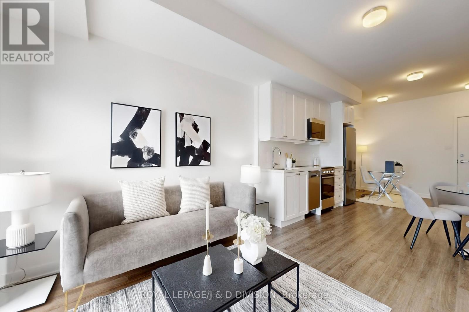 












411 - 55 CLARINGTON BOULEVARD

,
Clarington,




Ontario
L1C7J4

