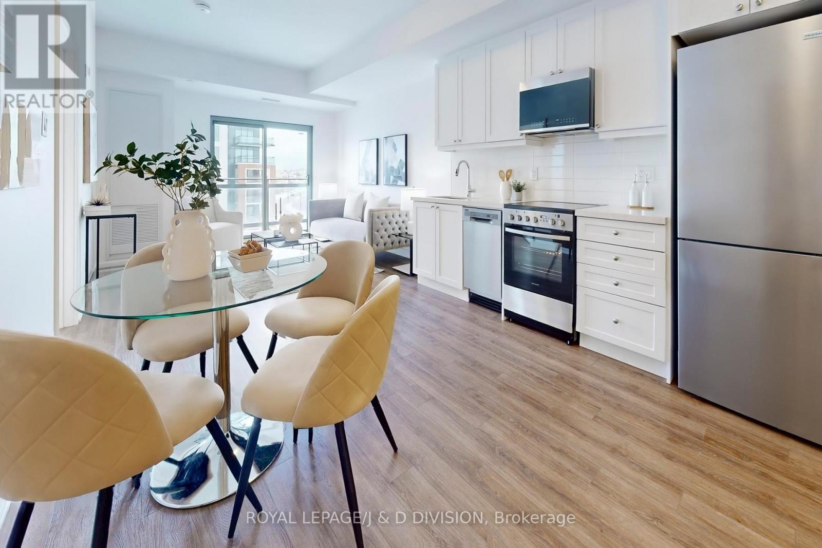 












411 - 55 CLARINGTON BOULEVARD

,
Clarington,




Ontario
L1C7J4

