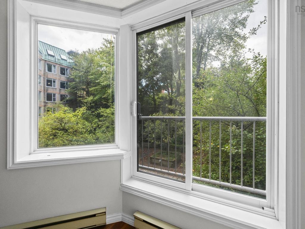 












208 1326 LOWER WATER Street

,
Halifax,




NS
B3J 3R3

