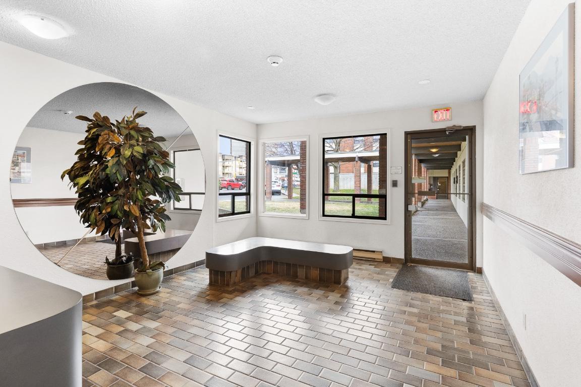 









1490B


Gordon

Drive, 304,
Kelowna,




BC
V1Y 3G5

