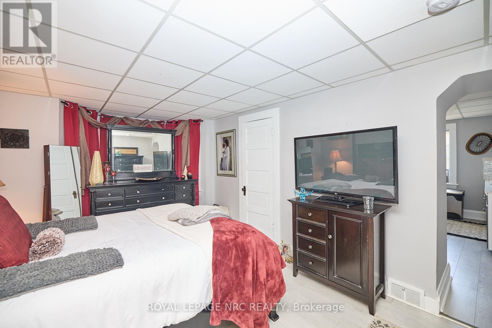 












3758 MAIN STREET

,
Niagara Falls (Chippawa),




Ontario
L2G6B2

