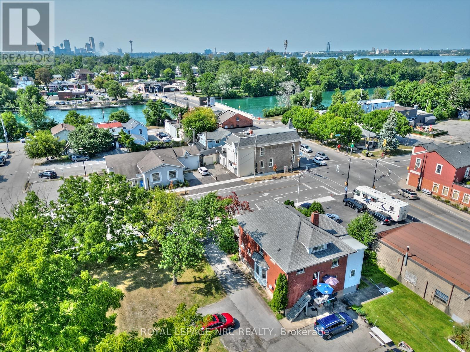 












3758 MAIN STREET

,
Niagara Falls (Chippawa),




Ontario
L2G6B2


