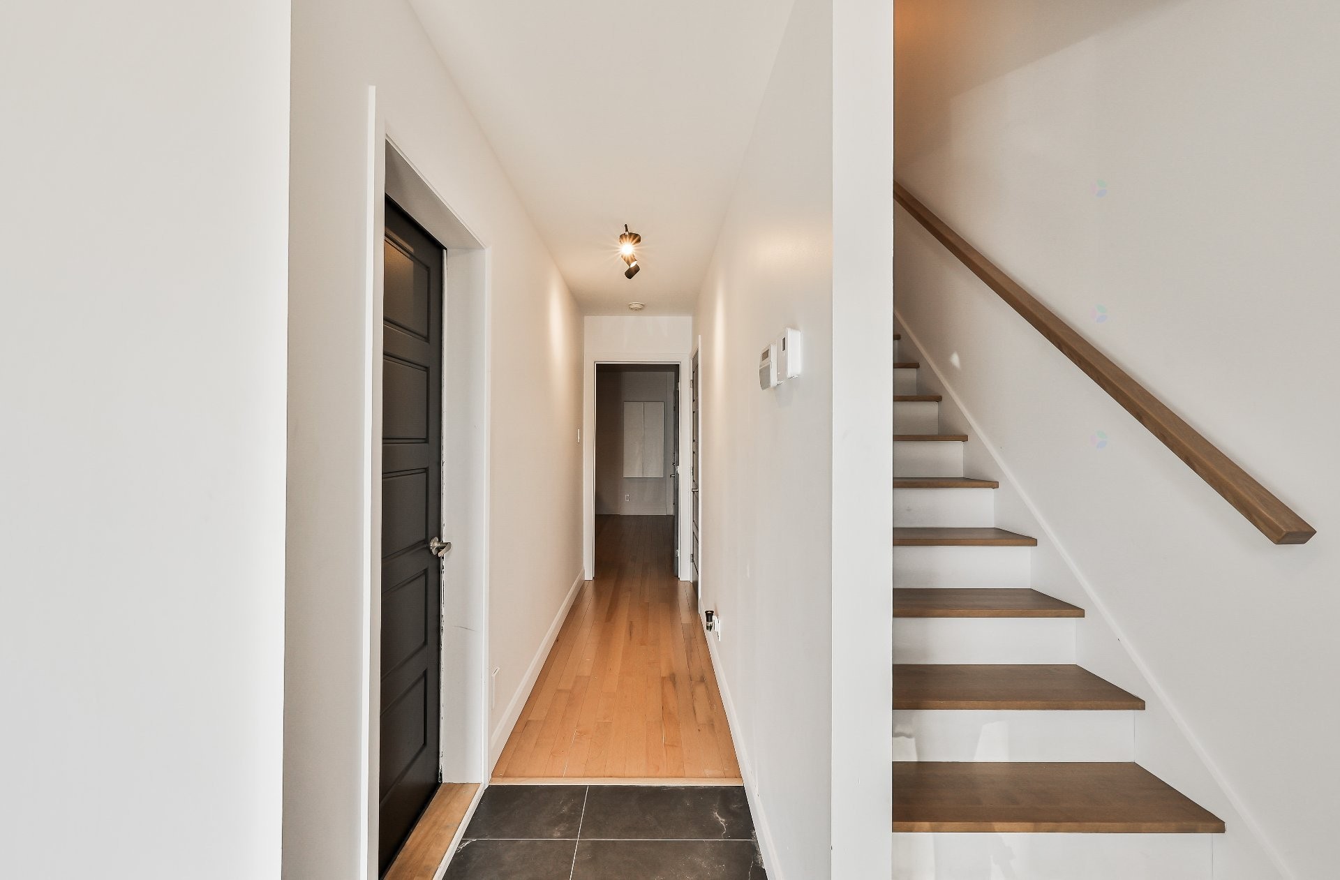 









372


Rue du Tonnelier

,
Saint-Jérôme,




QC
J7Y0R4

