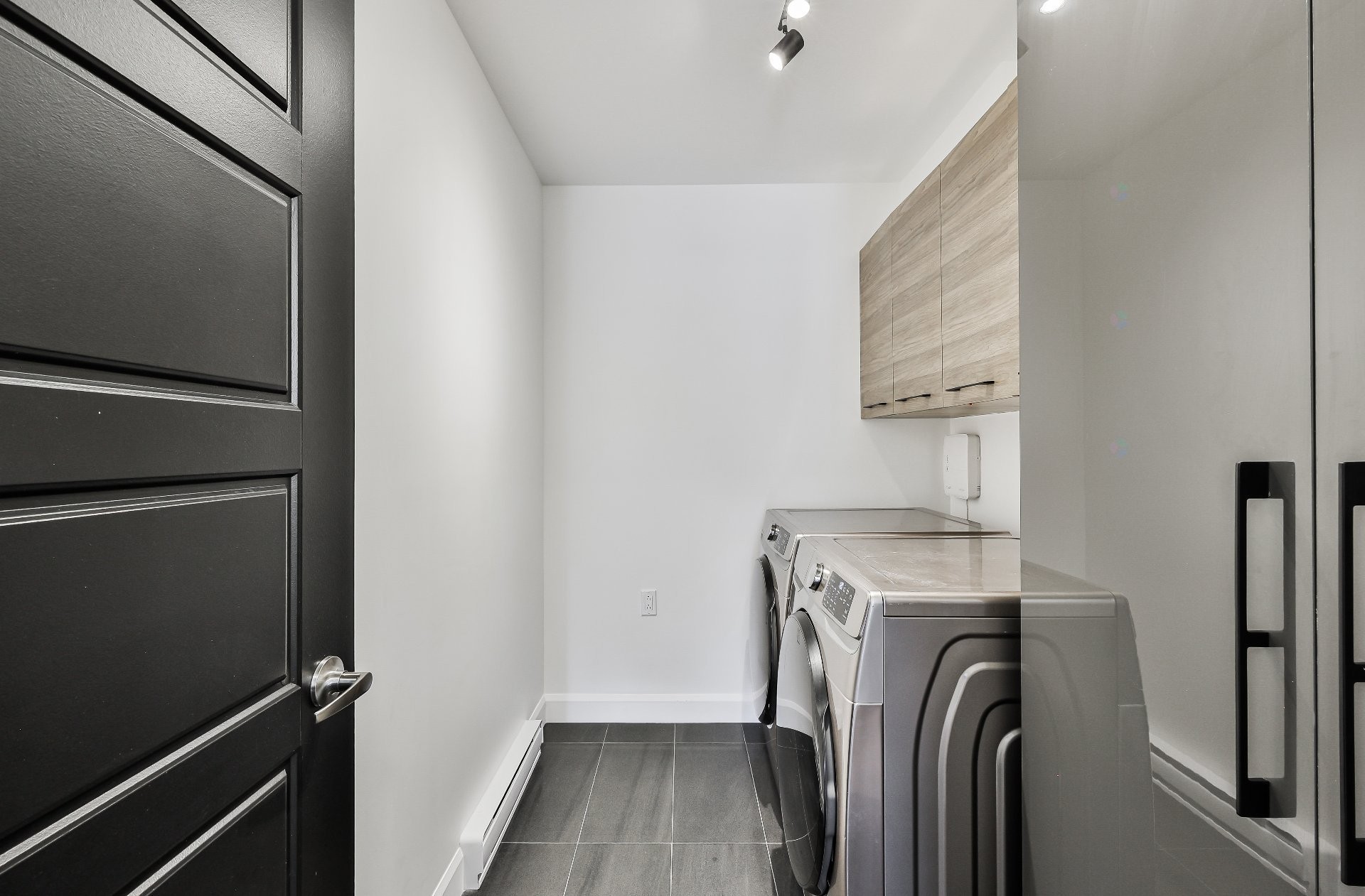 









372


Rue du Tonnelier

,
Saint-Jérôme,




QC
J7Y0R4

