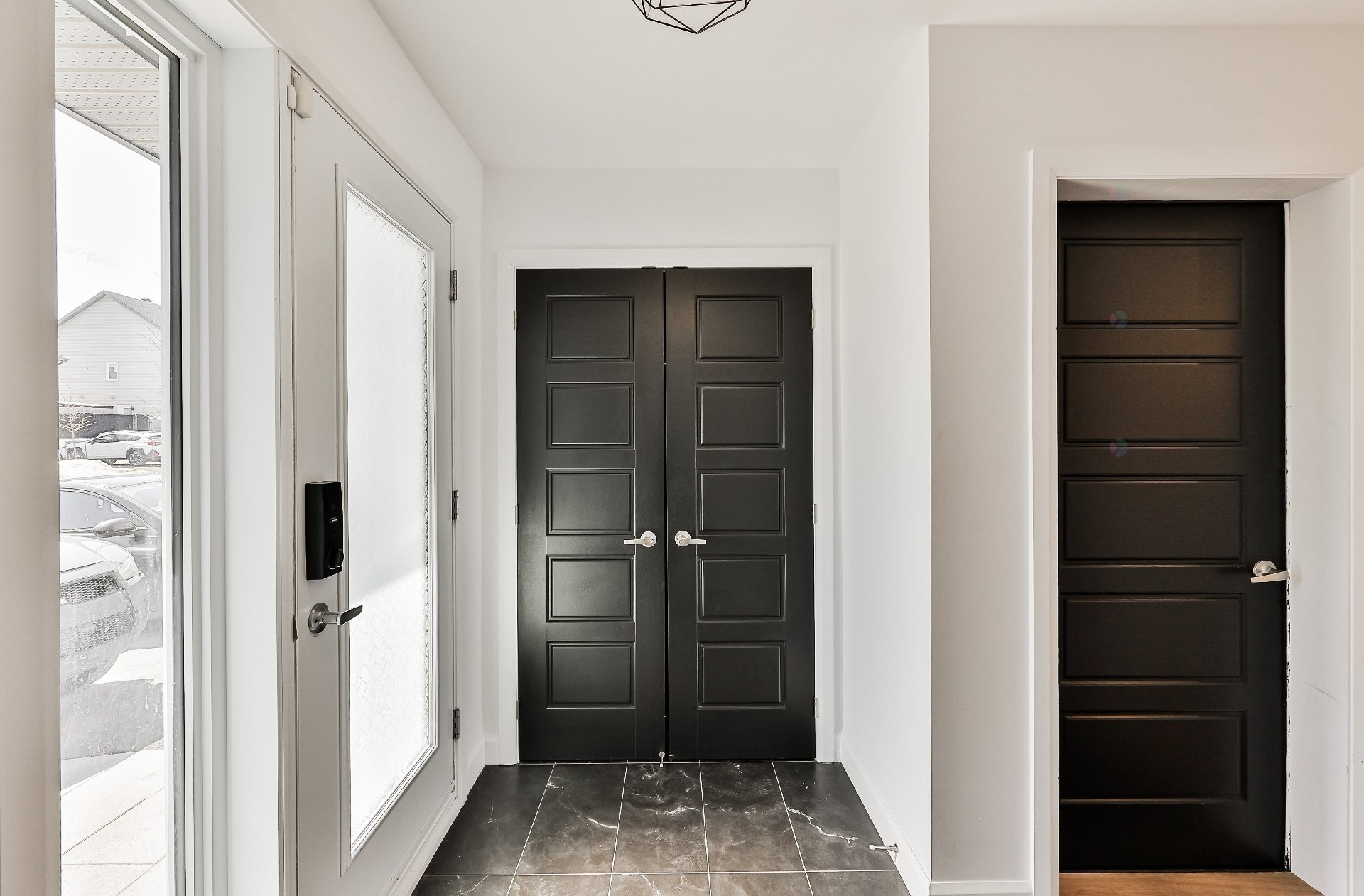 









372


Rue du Tonnelier

,
Saint-Jérôme,




QC
J7Y0R4

