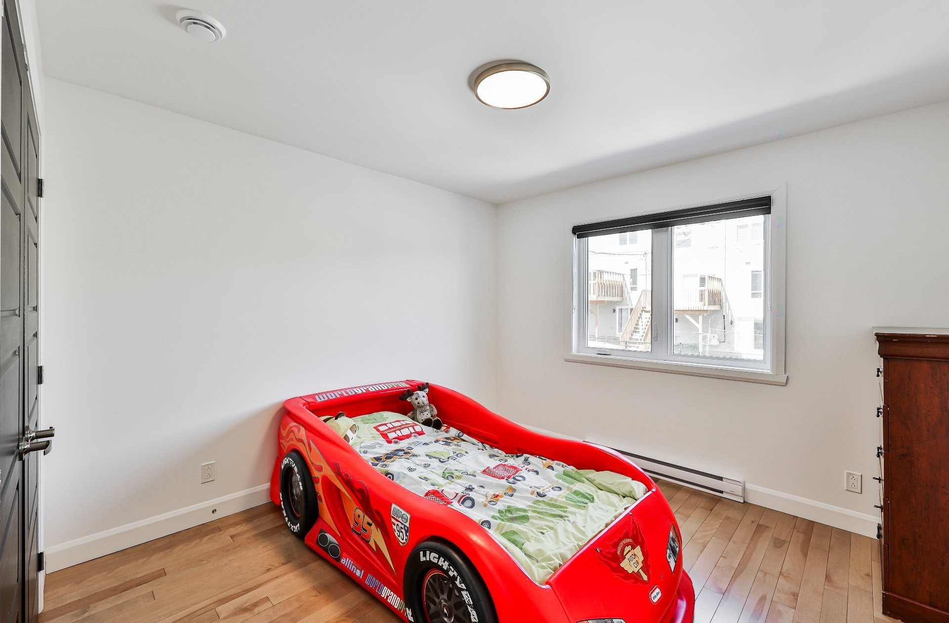 









372


Rue du Tonnelier

,
Saint-Jérôme,




QC
J7Y0R4

