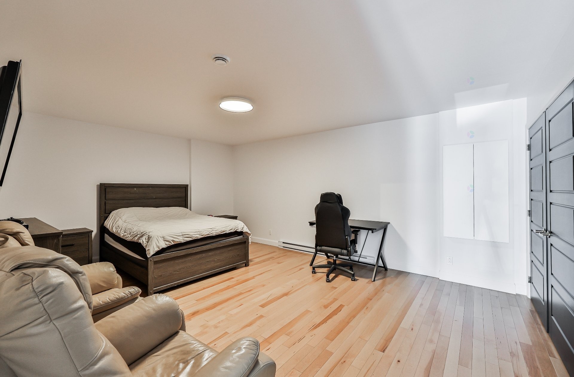 









372


Rue du Tonnelier

,
Saint-Jérôme,




QC
J7Y0R4

