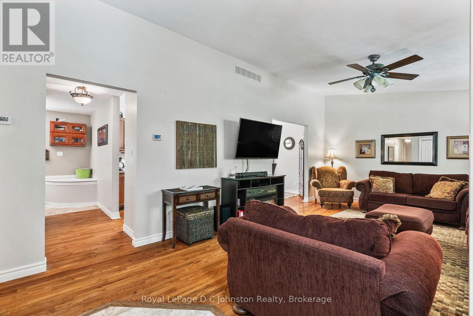 












10 MITCHELL LANE

,
Saugeen Shores,




Ontario
N0H2C1

