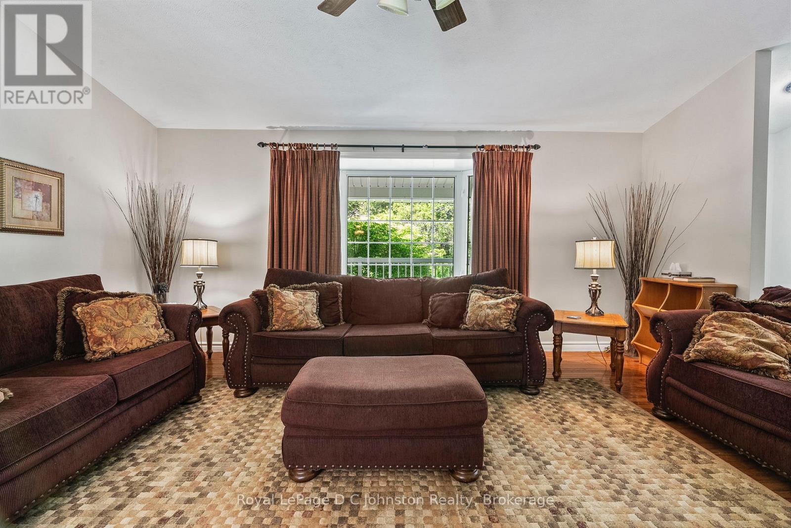 












10 MITCHELL LANE

,
Saugeen Shores,




Ontario
N0H2C1

