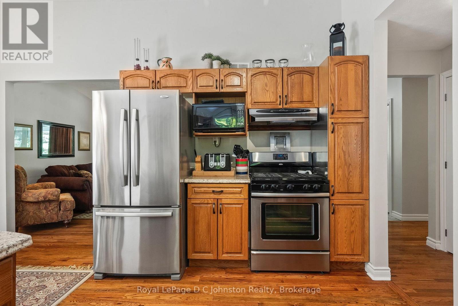 












10 MITCHELL LANE

,
Saugeen Shores,




Ontario
N0H2C1

