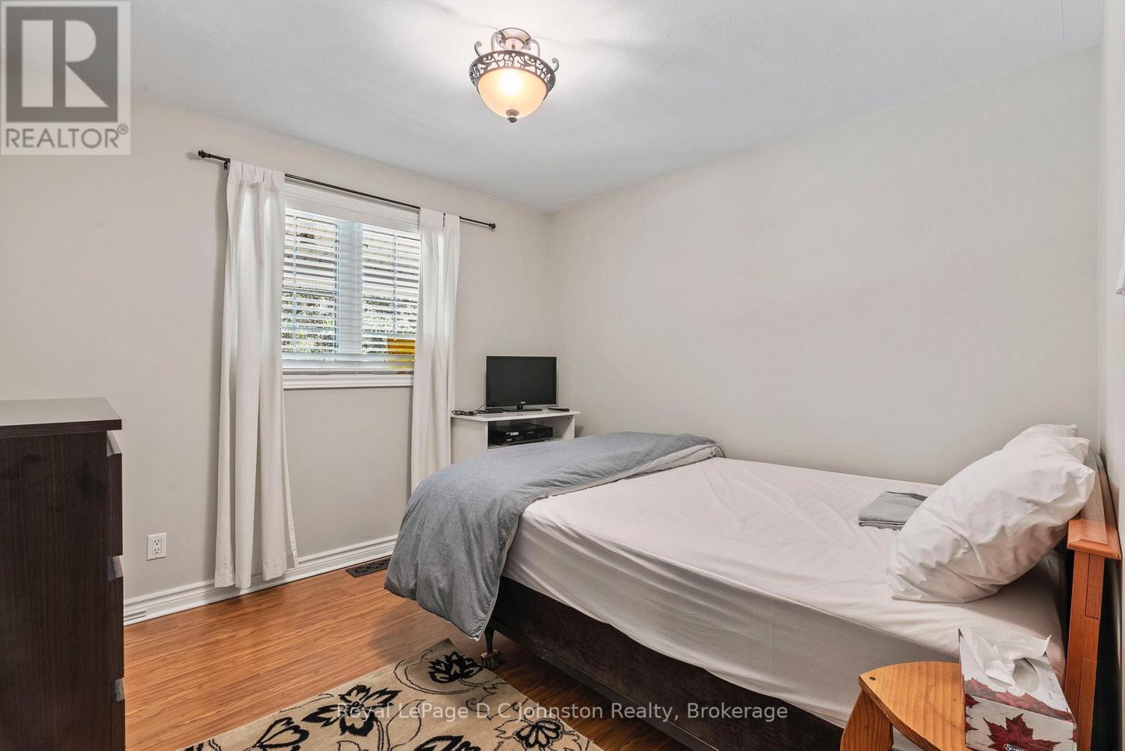 












10 MITCHELL LANE

,
Saugeen Shores,




Ontario
N0H2C1

