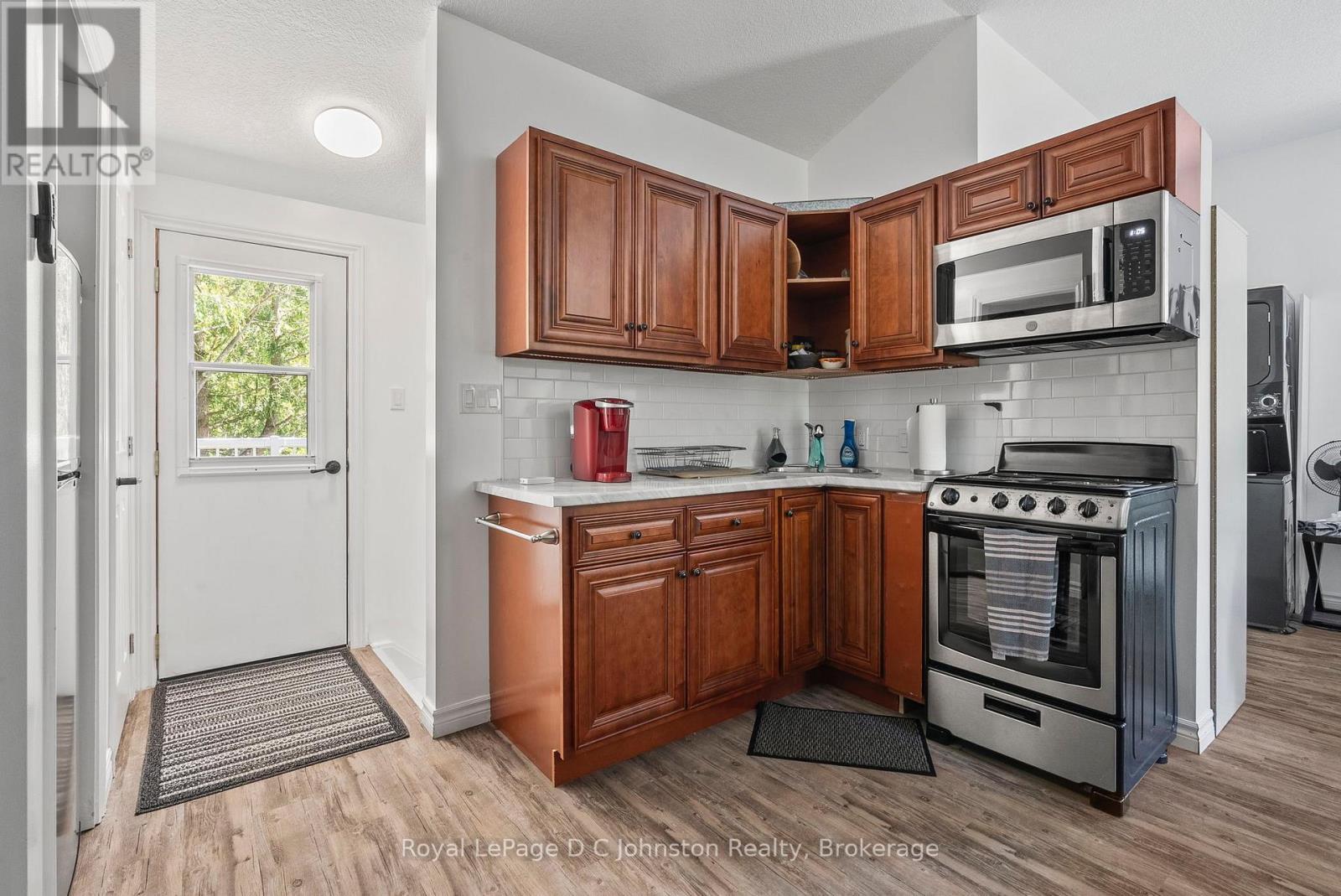 












10 MITCHELL LANE

,
Saugeen Shores,




Ontario
N0H2C1

