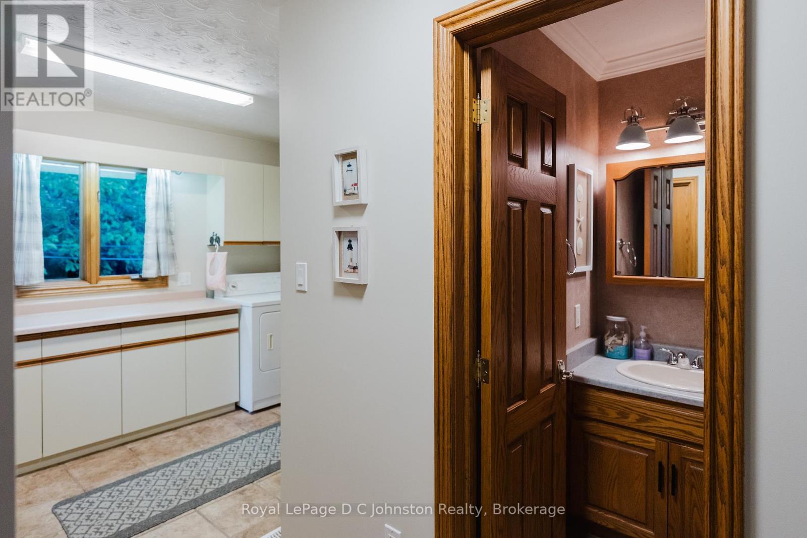 












30 CEDAR BUSH DRIVE

,
Saugeen Shores,




Ontario
N0H2L0

