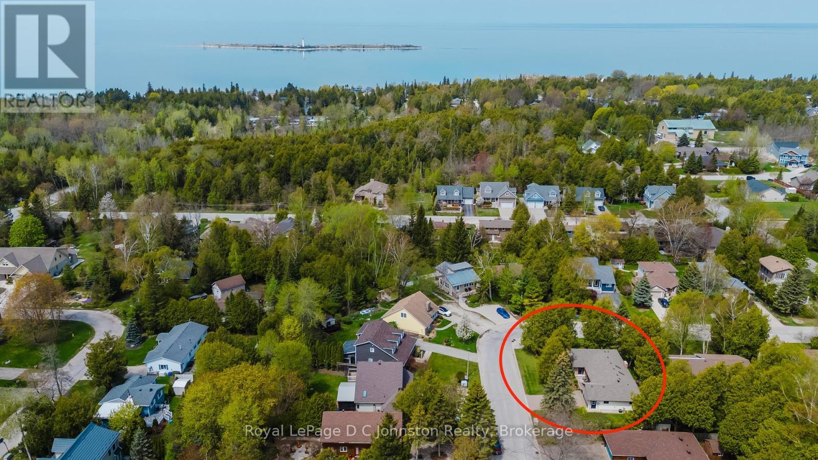 












30 CEDAR BUSH DRIVE

,
Saugeen Shores,




Ontario
N0H2L0

