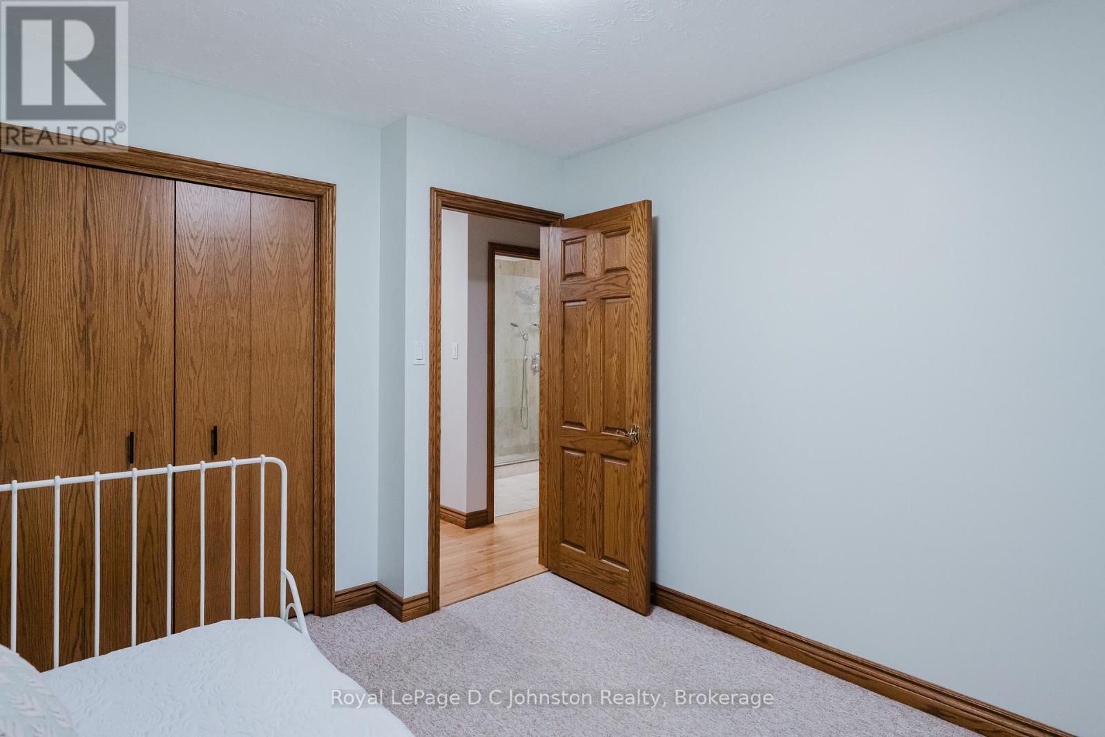 












30 CEDAR BUSH DRIVE

,
Saugeen Shores,




Ontario
N0H2L0

