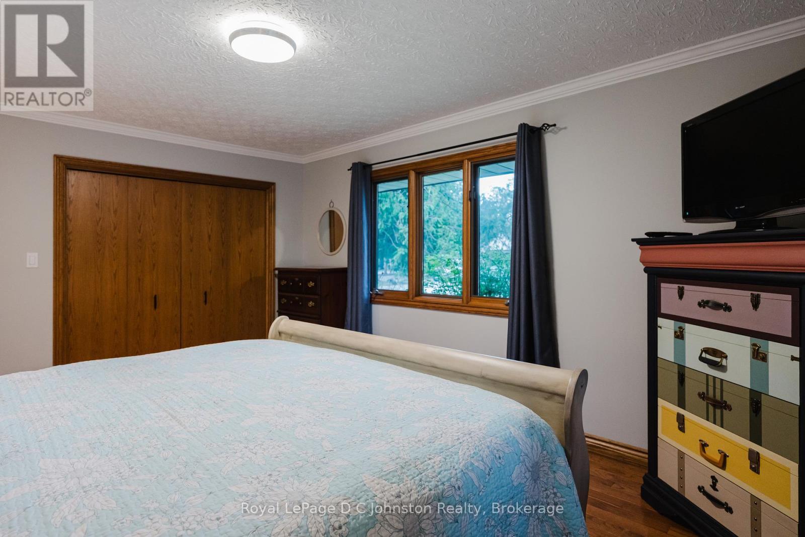 












30 CEDAR BUSH DRIVE

,
Saugeen Shores,




Ontario
N0H2L0

