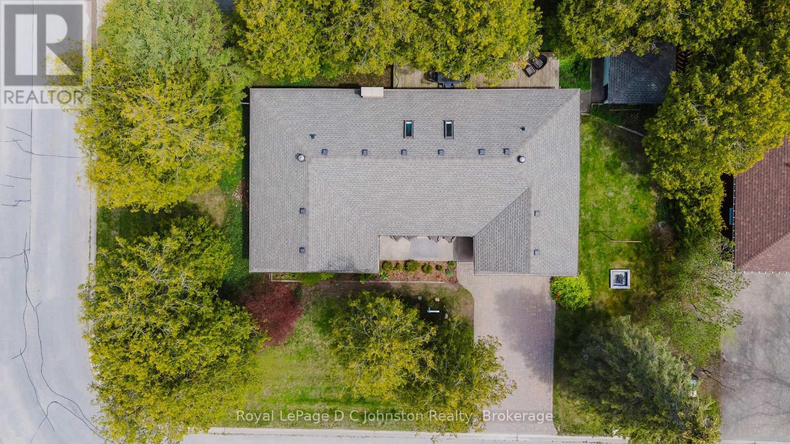 












30 CEDAR BUSH DRIVE

,
Saugeen Shores,




Ontario
N0H2L0

