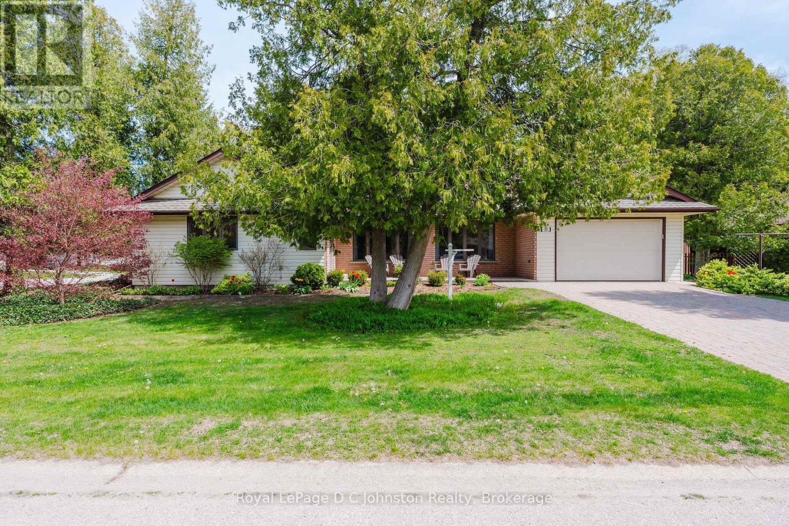 












30 CEDAR BUSH DRIVE

,
Saugeen Shores,




Ontario
N0H2L0

