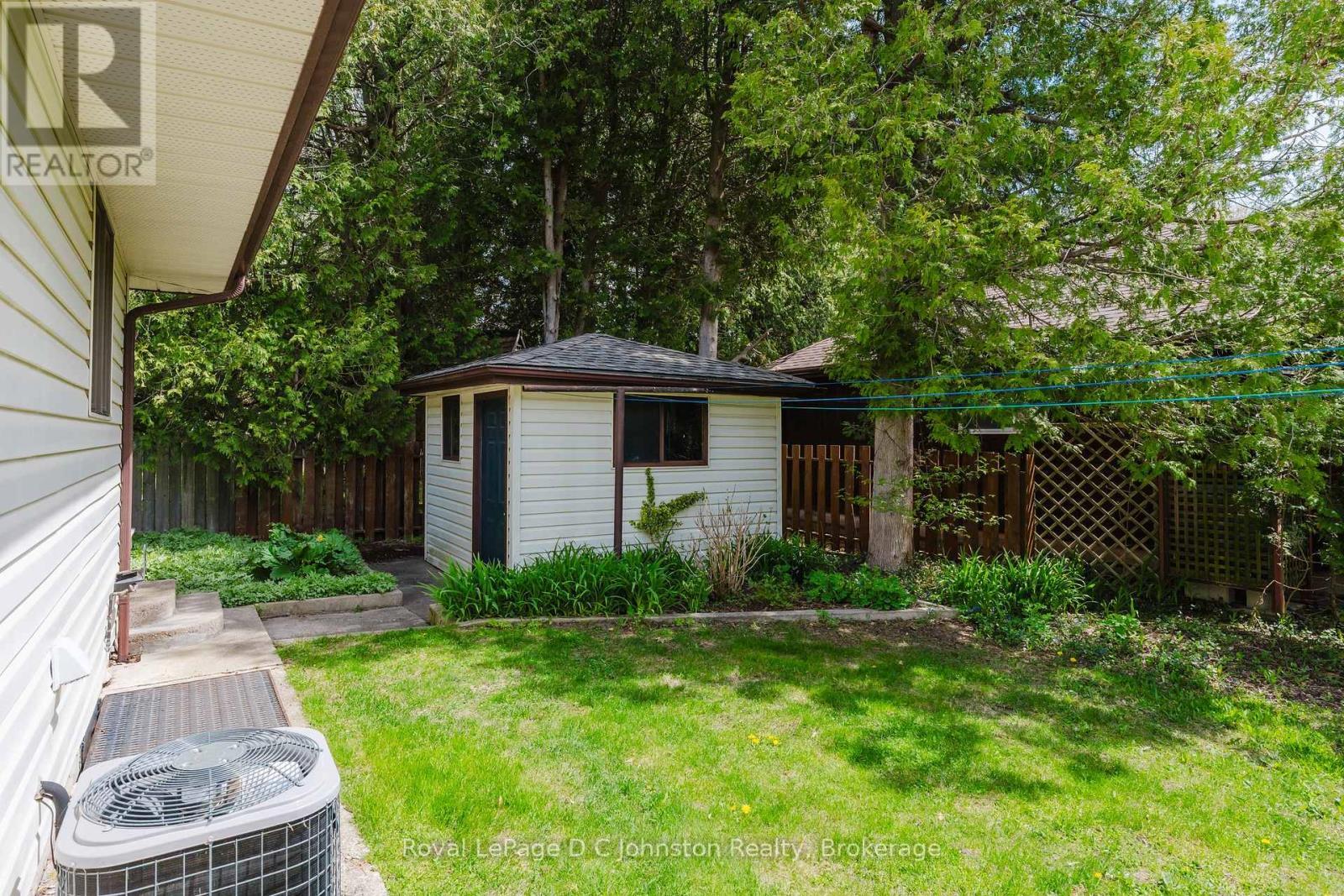 












30 CEDAR BUSH DRIVE

,
Saugeen Shores,




Ontario
N0H2L0

