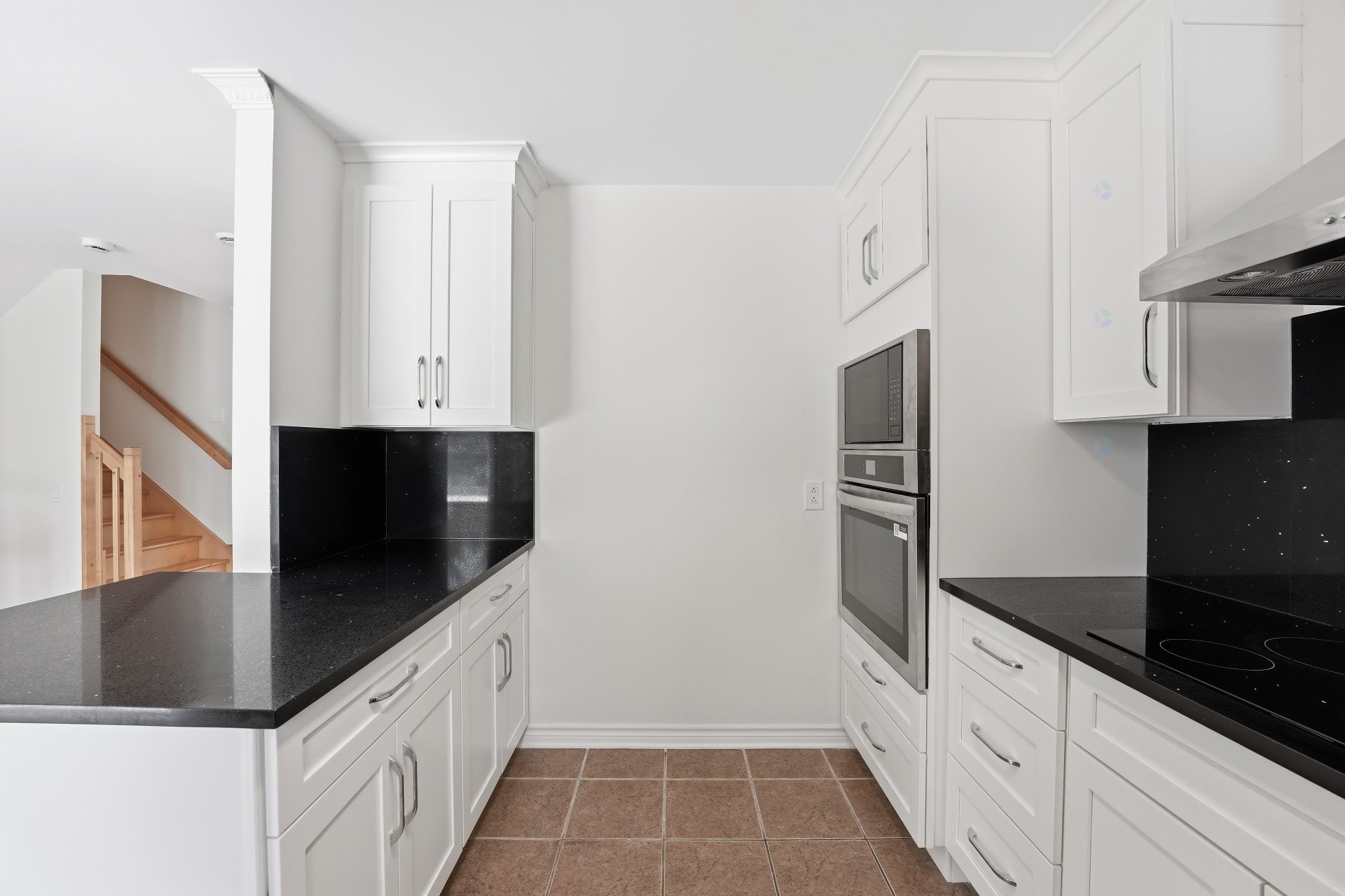 









3998


Rue Mousseau

,
L'Assomption,




QC
J5W0L8


