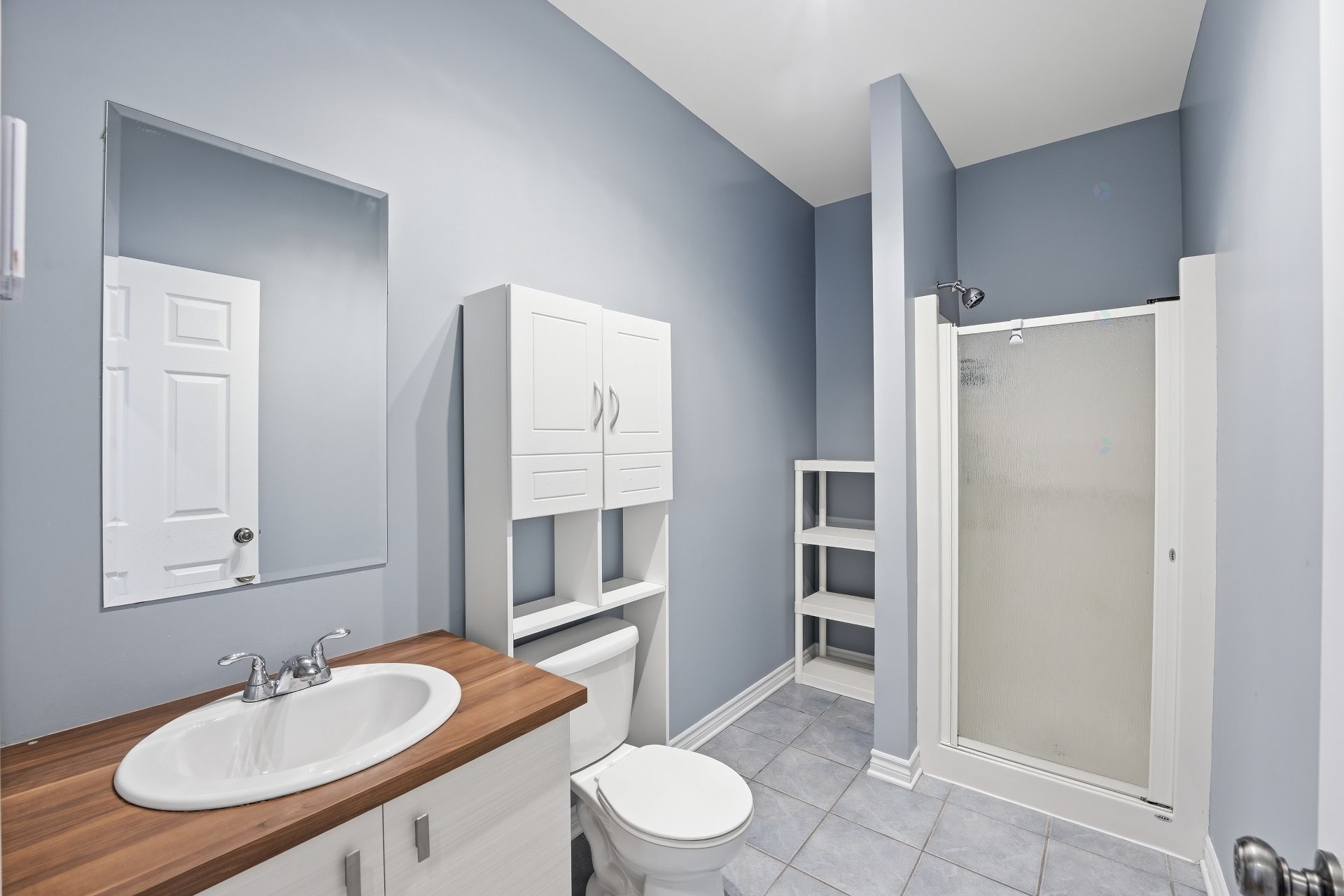 









3998


Rue Mousseau

,
L'Assomption,




QC
J5W0L8

