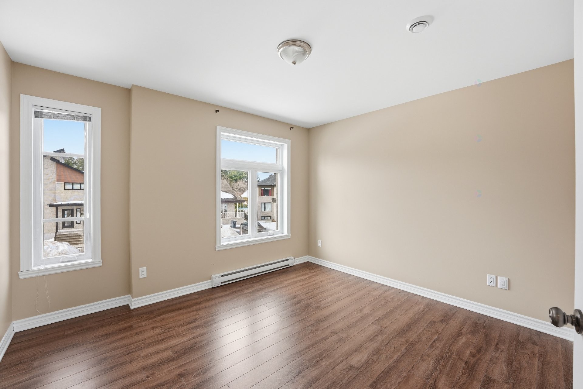 









3998


Rue Mousseau

,
L'Assomption,




QC
J5W0L8

